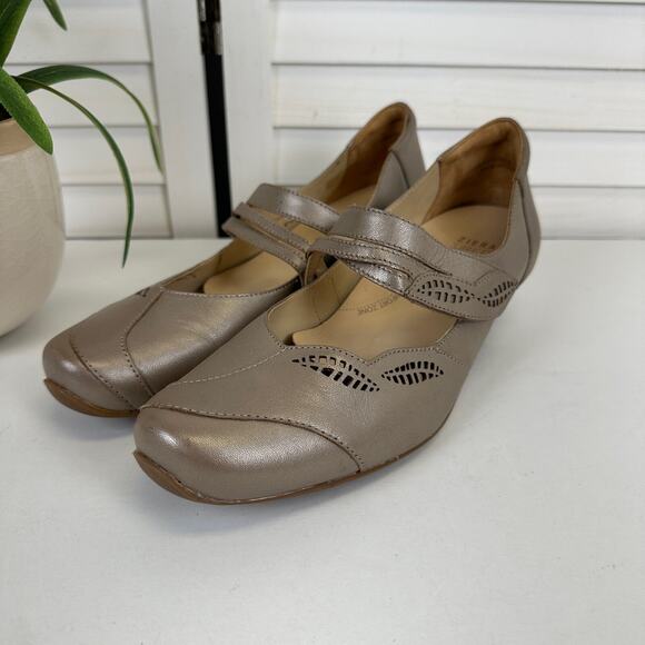 Ziera Super Support Casey Mary Jane Heel Gold Leather Comfort Shoe EU 43 US 12.5 - Picture 1 of 9